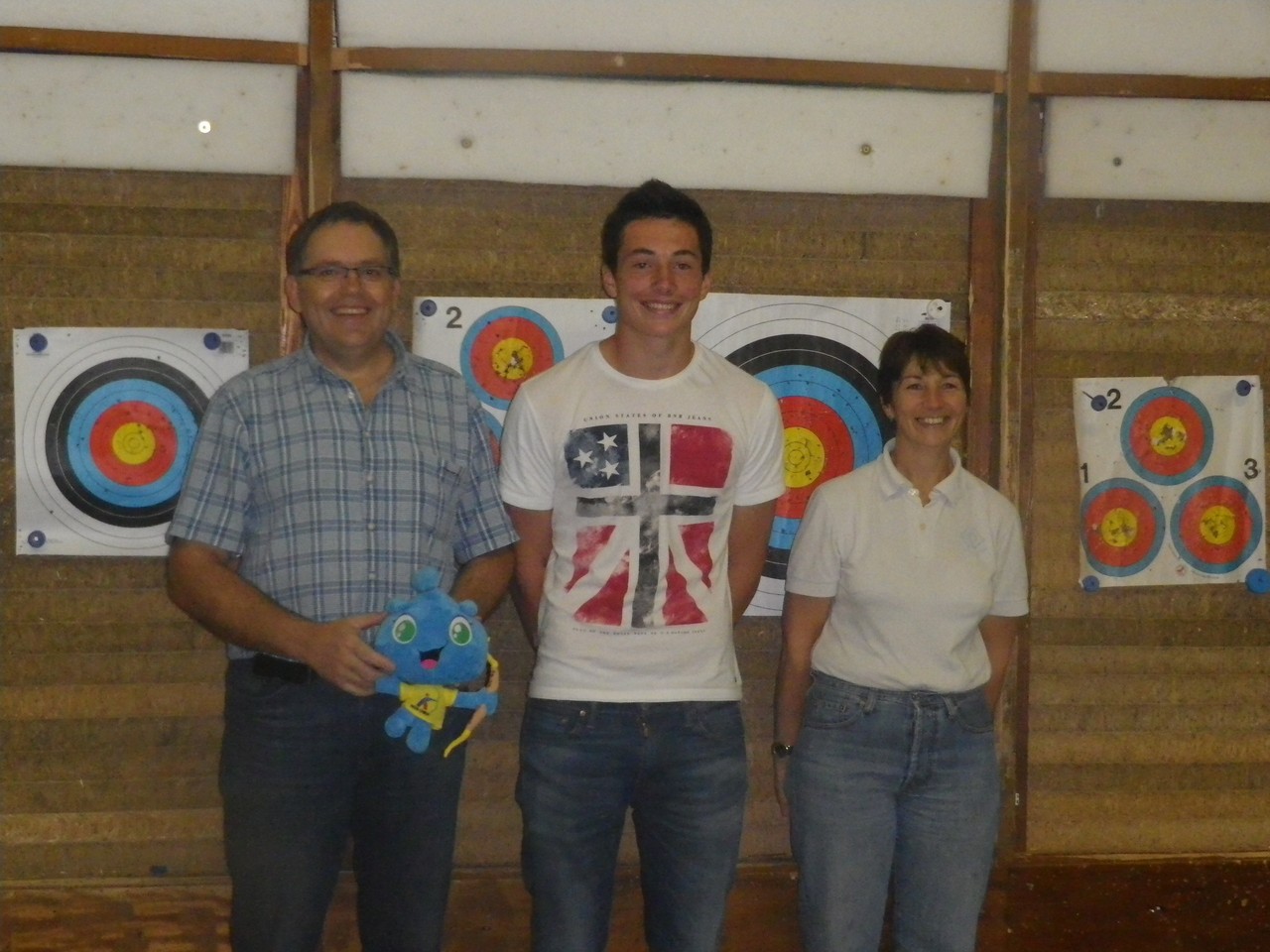 Thomas Koenig de retour de Wuxi et les jeunes archers du club. 